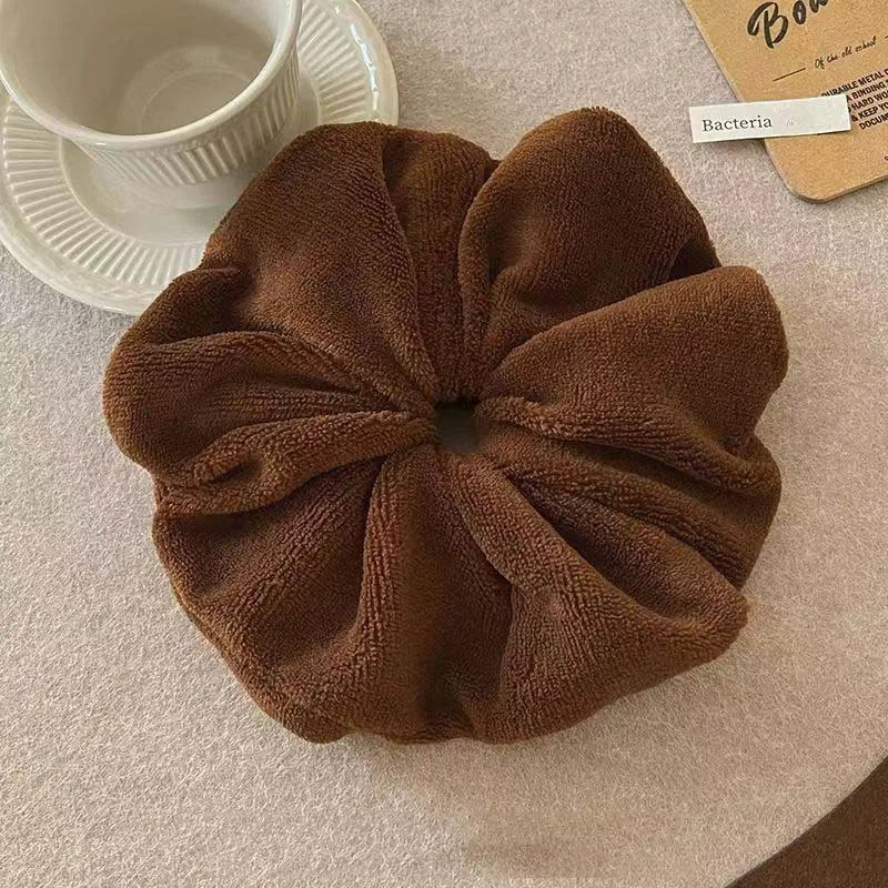 Vintage Velvet Solid Color Large Hair Scrunchies for Women Fashion High Absorbency Plush Elastic Hair Rope Ties Hair Accessoires